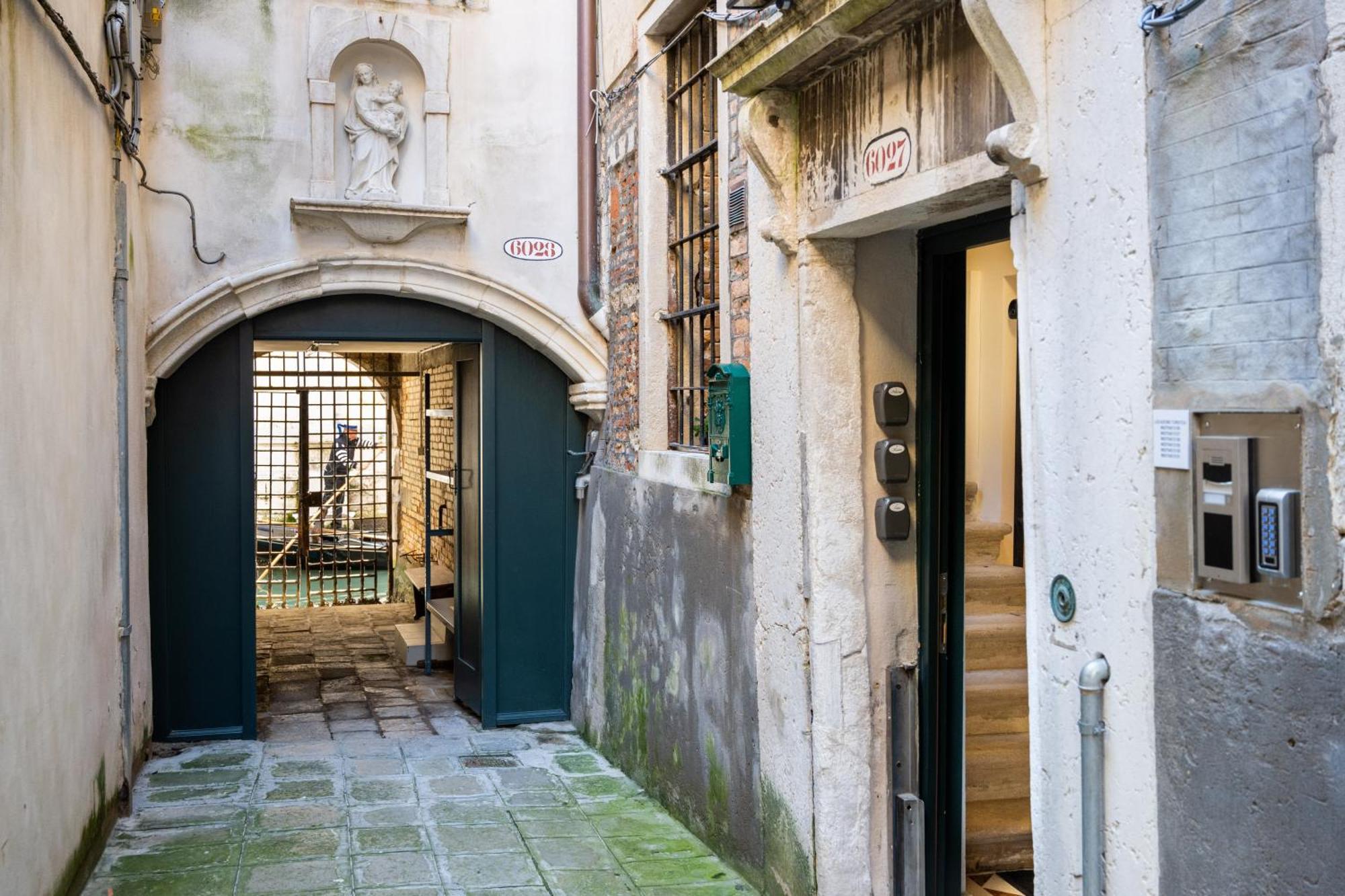 Palazzo Miracoli Apartments البندقية المظهر الخارجي الصورة